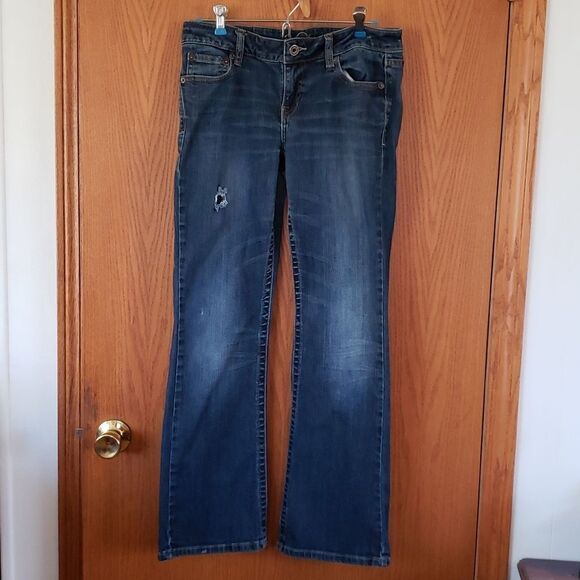Vanity Distressed Blue Jeans 28" x 31" - Picture 1 of 7